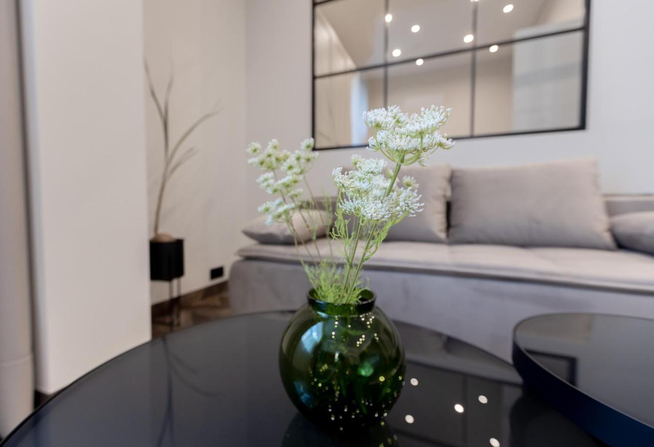 Laisve Boutique Apartments Kaunas Buitenkant foto